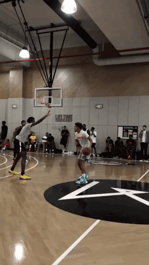 萨巴莱塔：西班牙人在世青赛后曾想签下梅西，但巴萨断然拒绝（萨巴莱塔：世青赛后西班牙人曾寻求签下梅西，巴萨坚决拒绝）