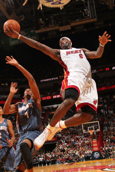 韩足晚报（2025.11.2）大邱绝平对手，保级悬念重生（韩足夜讯（2025.11.2）大邱压哨追平，保级悬念再起）