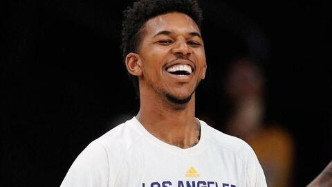 记者：西海岸下周二在杭州集结，杭州备战期间要踢一场热身赛（记者：西海岸队下周二赴杭集结，驻杭备战期间将进行一场热身赛）