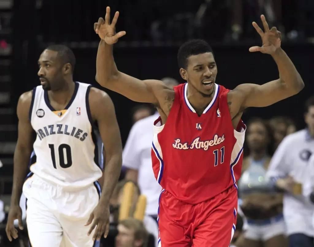 文班亚马谈淘汰赛：我对自己非常有自信，一切都将水到渠成（文班亚马谈淘汰赛：我对自己信心十足，一切都会顺其自然）