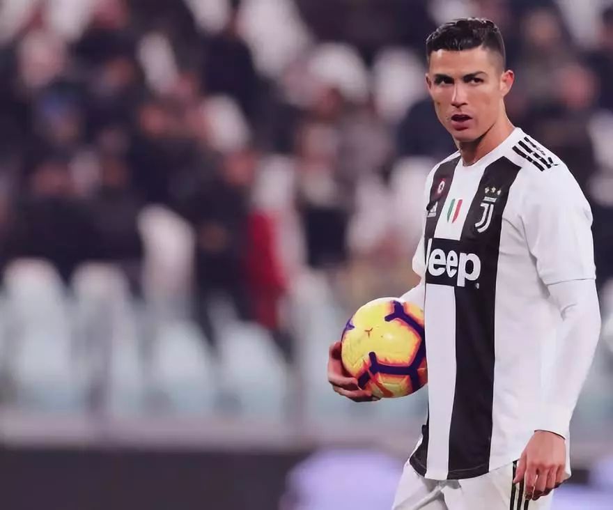 一名越南球员因性别问题被剥夺U21女排世锦赛参赛资格，出场四战成绩均取消（越南球员因性别争议被取消U21女排世锦赛参赛资格，已出战四场成绩作废）