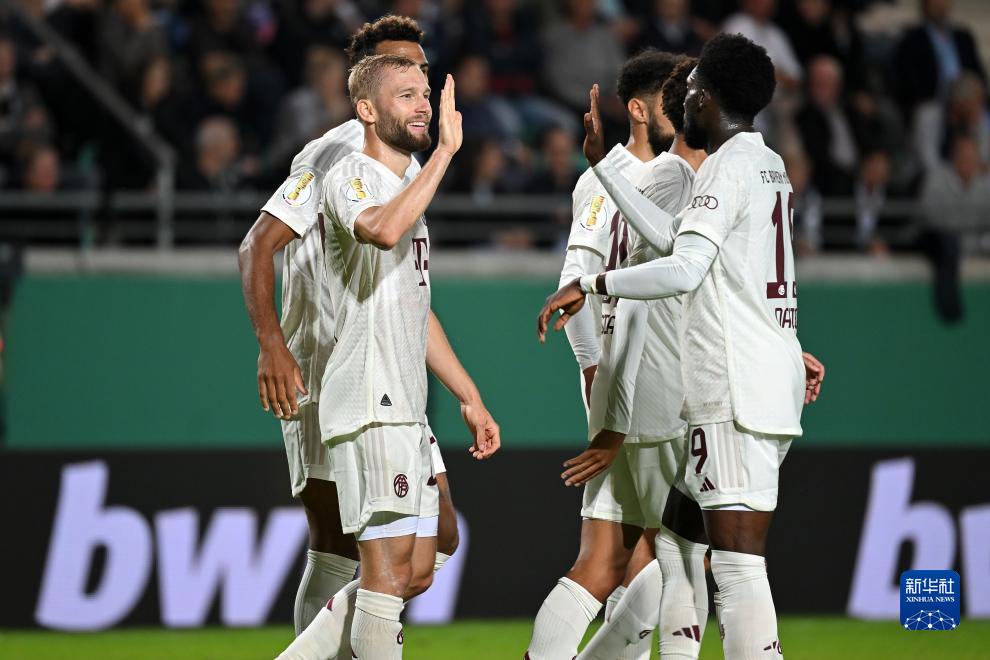 拉门斯：B费在我来曼联前就向我前队友打听我，说他会照顾我（拉门斯：加盟曼联前，B费通过我前队友了解我并承诺照顾我）