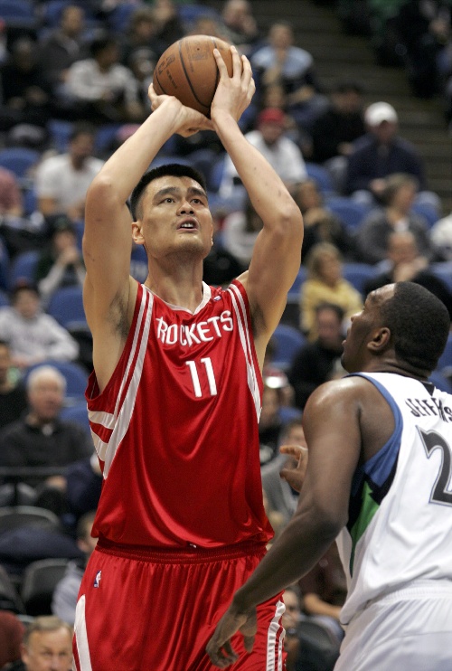 米亚托维奇：皇马应如待C罗般给姆巴佩喂球；我们当年不谈裁判（米亚托维奇：皇马应像当年对C罗那样为姆巴佩供球；我们那时不谈裁判）