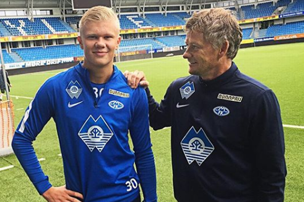 斯卢茨基：遗憾连续两年错失冠军，我们有时只能用2-3名外援（斯卢茨基：连续两季无缘桂冠成憾，球队一度仅能上2-3名外援）