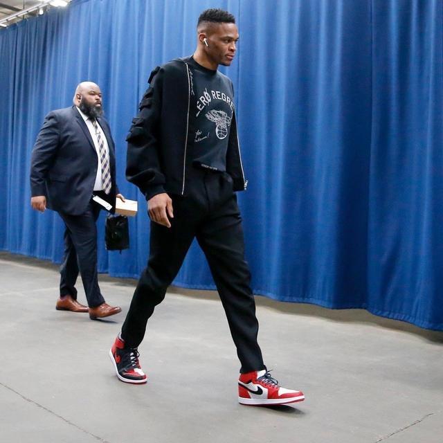 徐尚：我建议并支持邵佳一竞聘国足主帅，希望他到更高的舞台（徐尚：倡议并力挺邵佳一竞聘国足主帅，盼其迈向更高舞台）