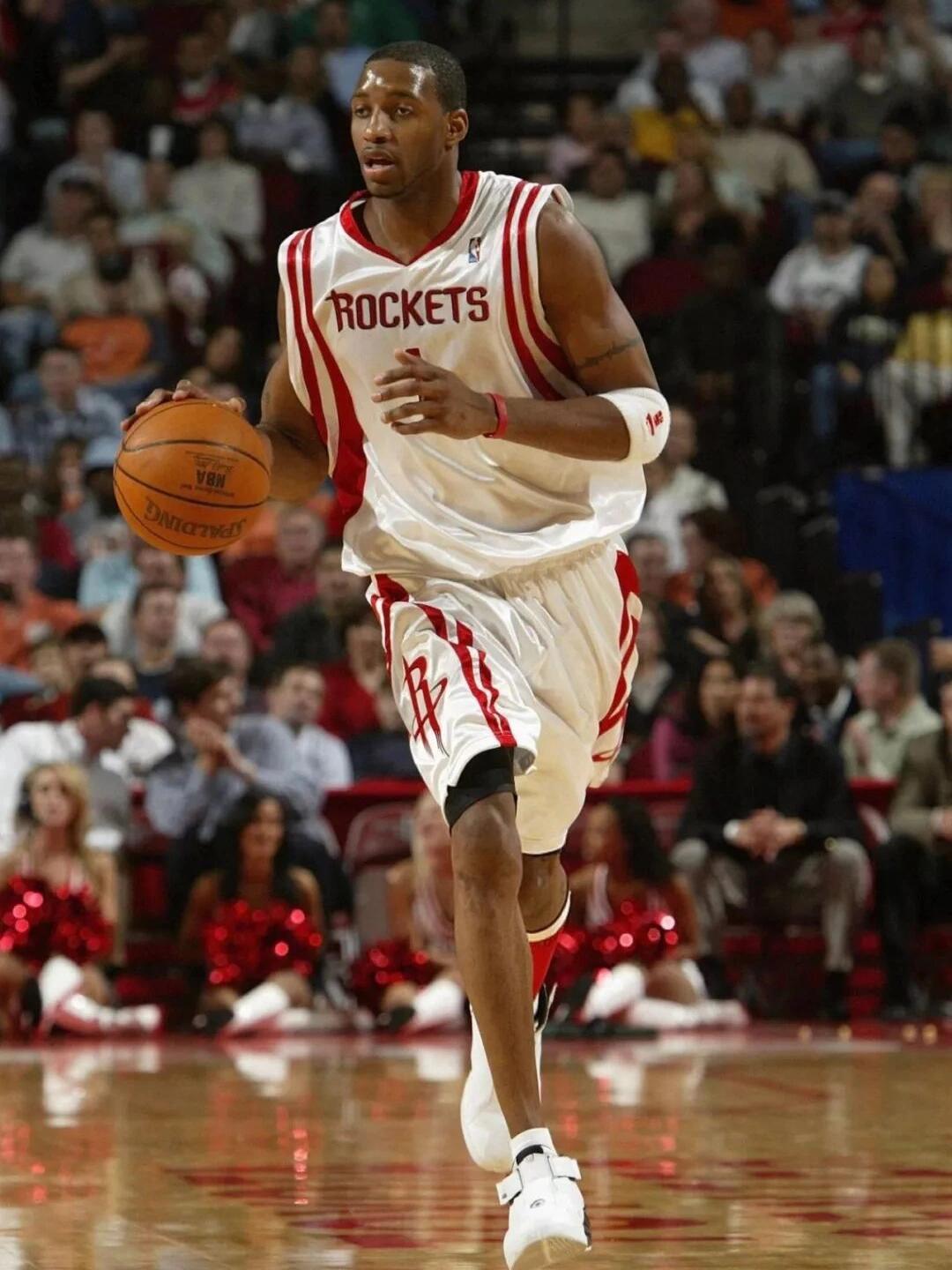 美媒评本世纪最佳阵：詹科库杜邓肯入选一阵，奥尼尔仅三阵（美媒评选本世纪最佳阵容：詹科库杜邓肯入一阵，奥尼尔仅列三阵）