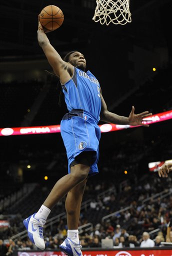 足球周刊：重返国足是刘若钒的愿望，殷切期待完成A级赛首秀（足球周刊：刘若钒盼重返国足，期待上演A级赛处子秀）