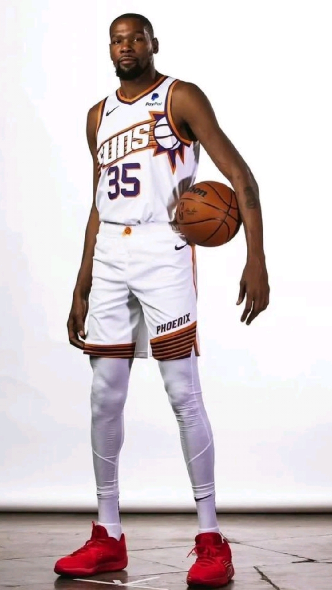 友谊赛半场：贝哈特传射，弗里曼双响，美国4-1乌拉圭（友谊赛半场战报：贝哈特传射建功，弗里曼梅开二度，美国4-1领先乌拉圭）