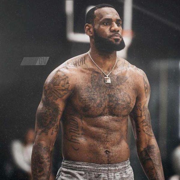 姚均晟告别弗兰克：谁会不怀念这段时光呢，未来好运🍀（姚均晟向弗兰克告别：难忘这段时光，愿前程顺遂🍀）