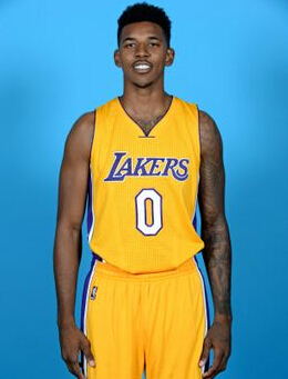 2-0，4-3！欧联杯之王神了，英超140亿对决战老东家，赢球=搅乱争冠格局（2-0到4-3！欧联杯之王炸裂，英超140亿豪门再战旧主，赢球就搅乱争冠格局）