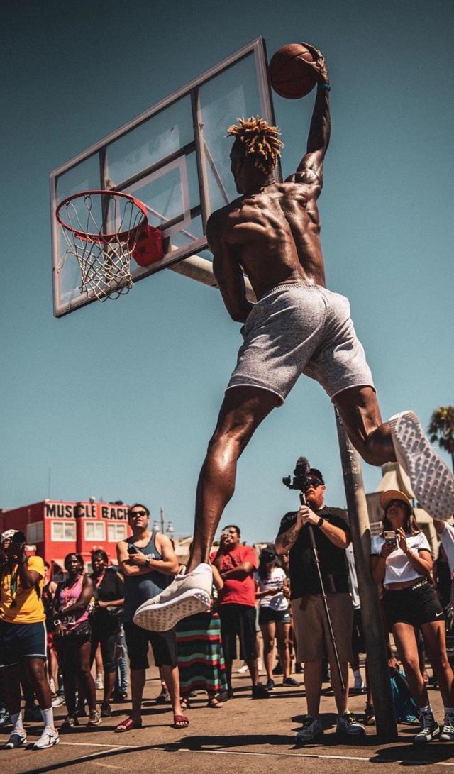 每体：点球未判引发不满，维尼修斯团队认为裁判有意针对（每体：漏判点球引不满，维尼修斯团队质疑裁判故意针对）