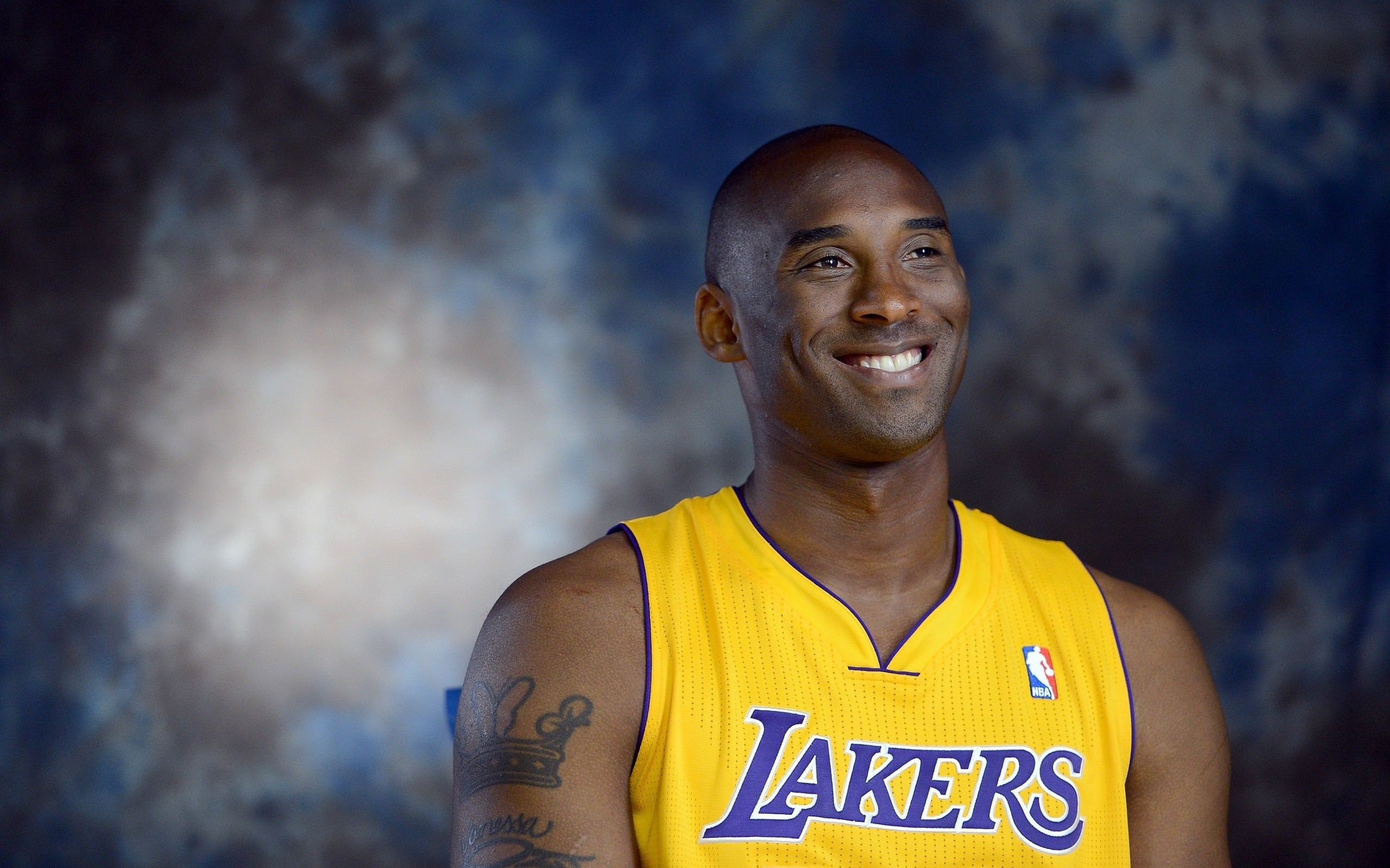 老豪门在左，新力量在右！2026世界杯12月5日举行抽签仪式（老牌劲旅与新锐势力齐聚：2026年世界杯抽签12月5日举行）