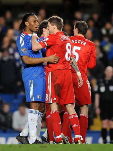 第10个亚军，申花上次拿到中国足球顶级联赛冠军还是30年前（申花第10次屈居亚军，上次顶级联赛封王已是30年前）