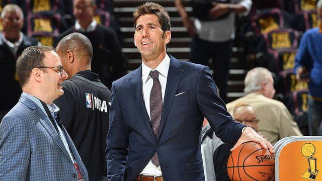 雷霆vs太阳前瞻：亚历山大复出，雷霆冲击队史最长连胜纪录（雷霆迎战太阳前瞻：亚历山大回归，剑指队史最长连胜）