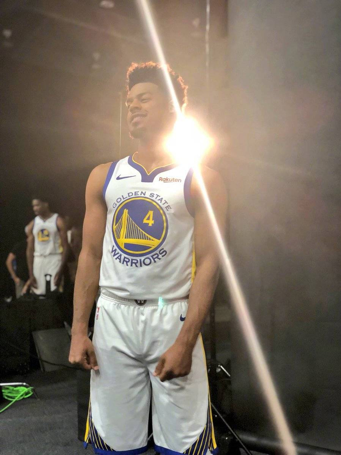 女排世锦赛新战报：中国2-1墨西哥，庄宇珊打疯了，女排要开门红（女排世锦赛快讯：中国2比1墨西哥，庄宇珊火力全开，力争开门红）