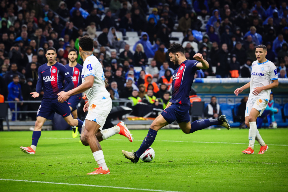 新门将新中锋？阿莫林：我们在努力提升球队，这也取决于市场（阿莫林：球队补强看市场，门将与中锋引援正推进）