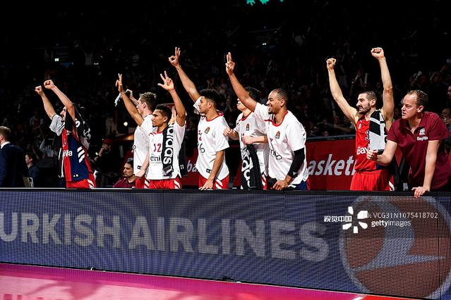 世体：巴萨希望年底前与加西亚续约，巴黎对他的兴趣下降（世体：巴萨欲年内与加西亚续约，巴黎兴趣已降温）