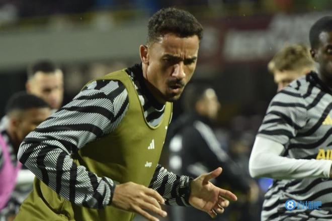 斯波谈约维奇伤退：我简直不敢相信他当时居然还能笑得出来（斯波谈约维奇因伤离场：他当时还能笑，真让我难以置信）