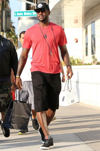 罗体：曼联不愿外租齐尔克泽，罗马目标转向法比奥·席尔瓦（罗马体育报：曼联拒放齐尔克泽外租，罗马转攻法比奥·席尔瓦）