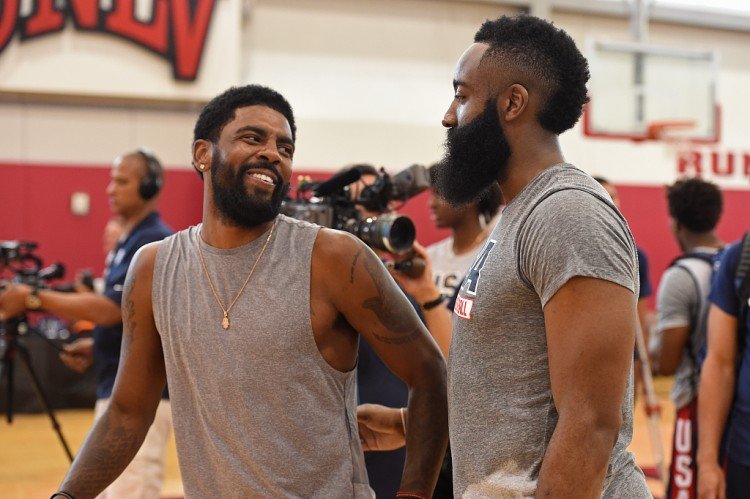 记者：孔蒂想回尤文，已经与基耶利尼进行初步接触（记者称孔蒂有意回归尤文，已与基耶利尼初步沟通）